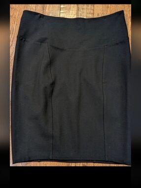 Ripe maternity skirt,  sz L, adjustable waist, black.